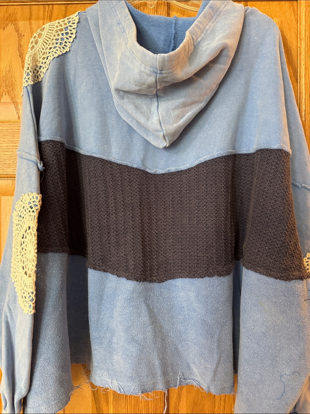 POL Light Blue & Navy Hooded Sweatshirt top with Crochet Accents & raw hem NEW - Picture 6 of 6